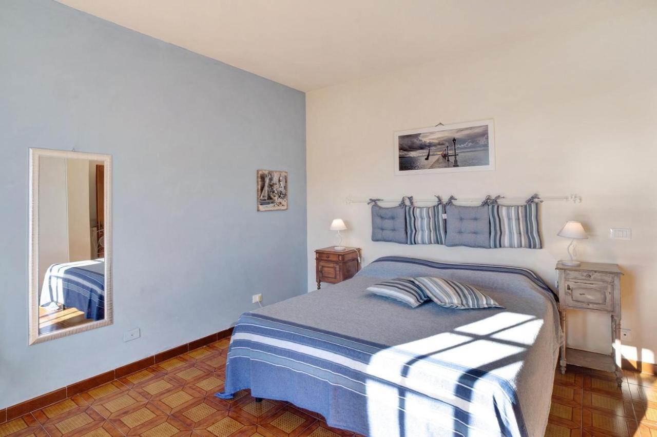 Ferienwohnung Le Casasse Imperia Exterior foto